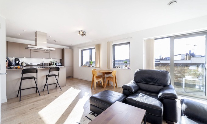 Belsize Park Appartement | Stylish Top floor 2BR flat in Kentish Town