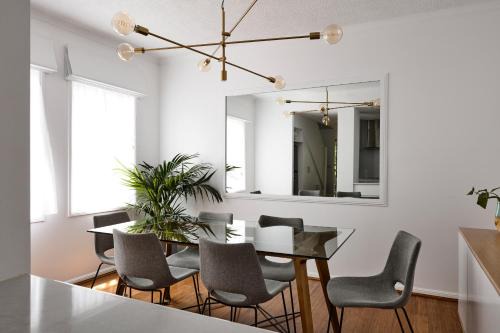 St Kilda Maison | Stylish Townhouse in Melbourne's Playground