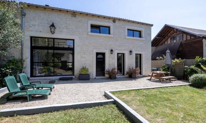 Ranton Appartement | Grande maison contemporaine 160 m² et jardin privatif de 700 m²