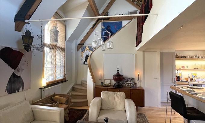 Wandsworth Common Copropriété | Stylish two-bedroom condo with free parking.