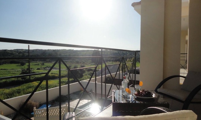 Anafotida Villa | Villa élégante avec piscine