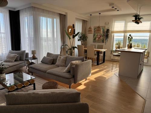 Piecki-Migowo Appartement | Stylowy Apartament - Central Park - Widok na Miasto - 11 Piętro - Słoneczny