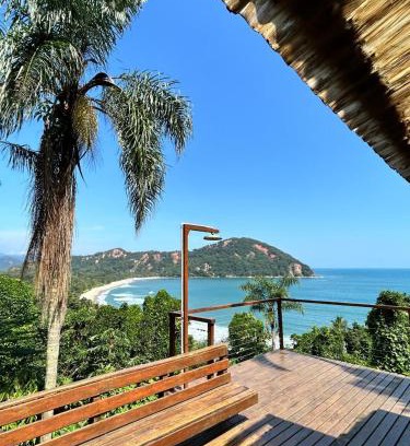 Maresias Villa | Suíte e sala - Vista Barra do Sahy
