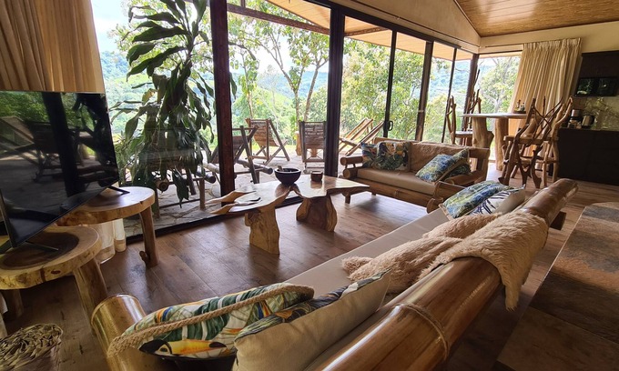 Dominical Cabine | Suave Vida Getaway - Guesthouse
