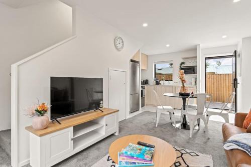 Henderson Maison | Suburban Hideaway in Henderson