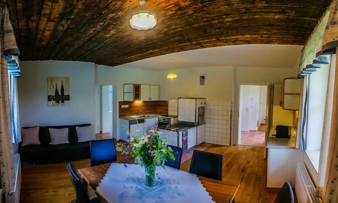 Glanz an der Weinstrasse Maison | Suchen Sie Ruhe und Erholung? Dann Sind Sie bei uns Genau Richtig