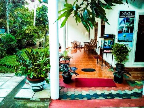 New Town Maison | Sudu Neluma Home Stay