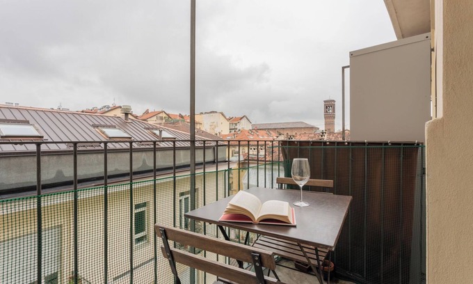 Borgo Dora Appartement | Sui Tetti di Torino by Wonderful Italy