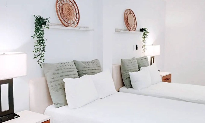 Santurce Hôtel | Room #5 at Trinitaria House Hotel