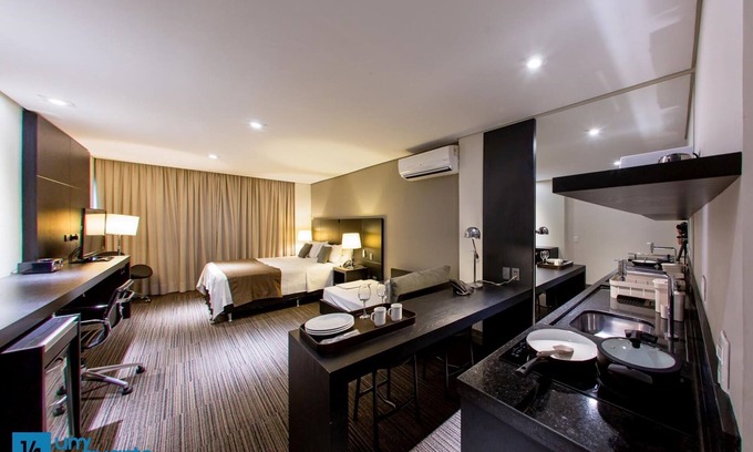 Reboucas Maison | Suite Double with kitchen by ¼ UmQuarto 4-PR.