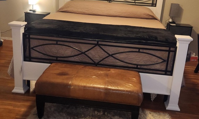 Old Jamestown Maison | Suite Dreams in a quiet suburban St. Louis neighborhood.