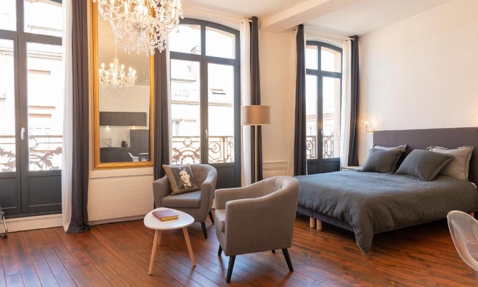 Charleville-Mezieres Appartement | suite Eugénie
