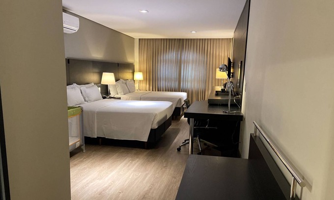 Reboucas Maison | Suite Family by ¼ UmQuarto 8-PR.