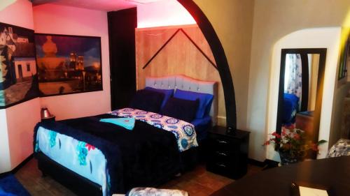 Zipaquira Autre | Suite Galeria