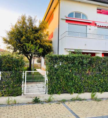Marina di Montenero Appartement | SUITE GARDEN-MARINA SVEVA