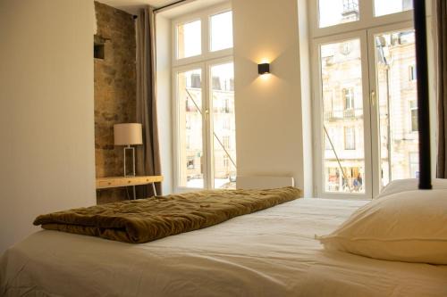 Charleville-Mezieres Appartement | Suite George - 4 pers proche du coeur historique