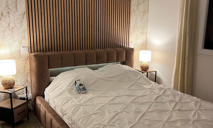Aigrefeuille-d'Aunis Lit Et Petit-Déjeuner | Suite guest room with breakfast included