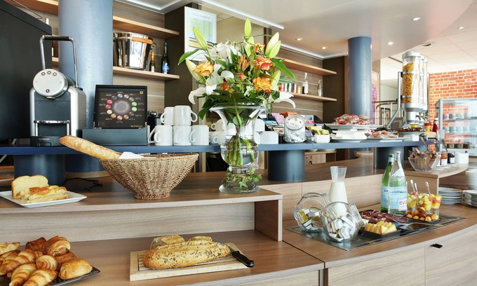 Saran Hôtel | Suite - Home Orleans Saran