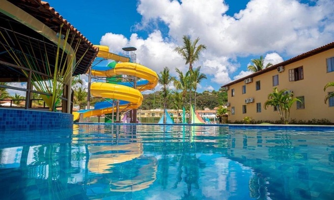 Taperapua Beach Hôtel | Suite in a hotel on the Porto Seguro waterfront with a water park and leisure facilities for the family.