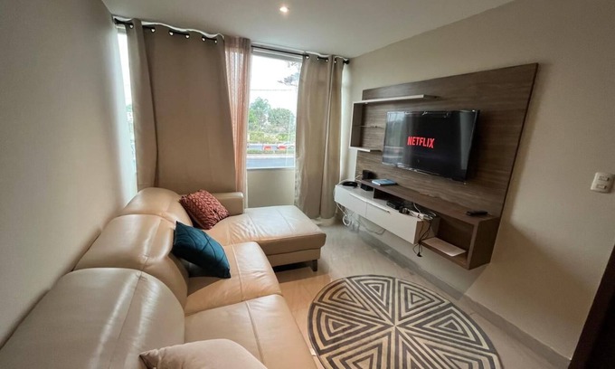 Samborondon Appartement | Suite in Samborondon Plaza building km 1.5 Via Samborondon