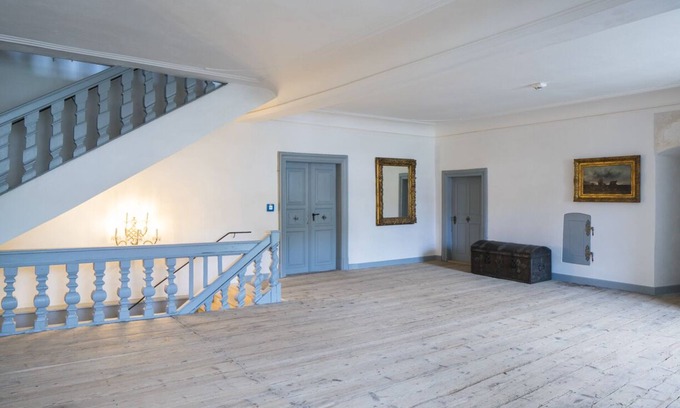 Wenzenbach Autre | Suite dans l'aile ouest du château de Schönberg à Wenzenbach