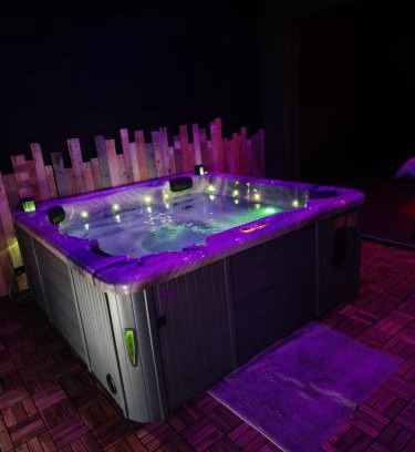 Montignies-sur-Sambre Hôtel | Suite love Jacuzzi