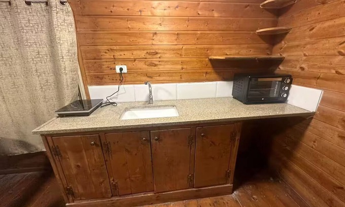 Isfiya Appartement | Suite n.3 for 4 guests