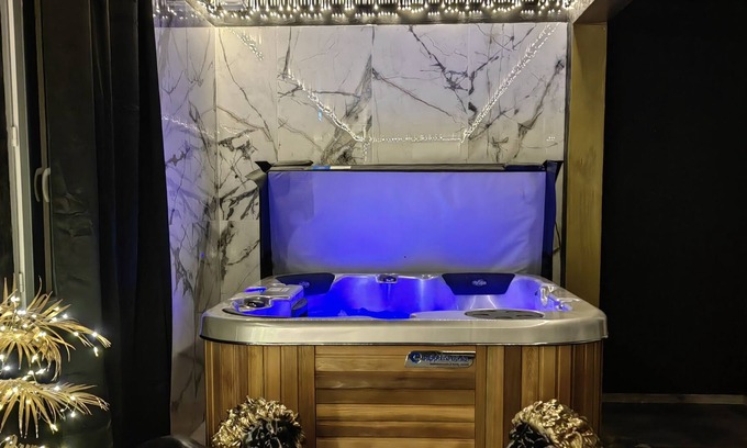 Saint-Sauveur Lit Et Petit-Déjeuner | suite ROYAL ROOM by playroom, appartement et spa totalement privatifs