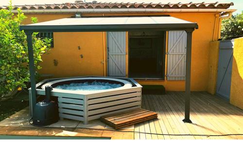 Pia Maison | SUITE SPA PRIVATIF extérieur 66 Perpignan Nord