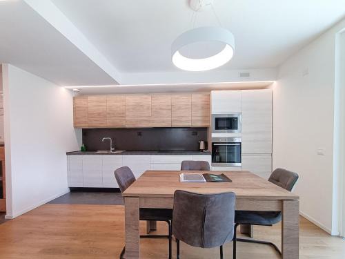 Male Appartement | Suite Svaizer con giardino privato