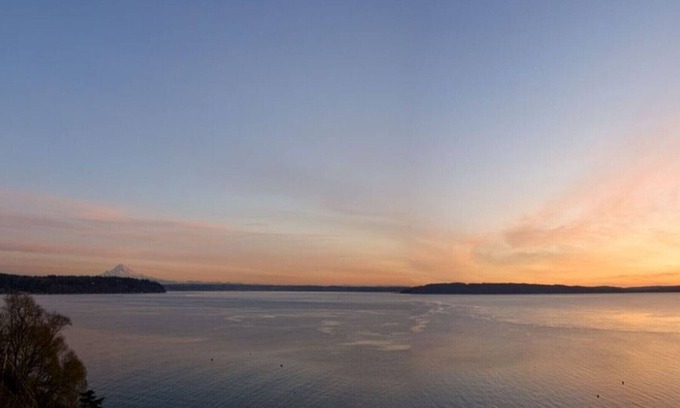 Three Tree Point Lit Et Petit-Déjeuner | Suite avec vue sur Puget Sound, mont Rainier et olympique