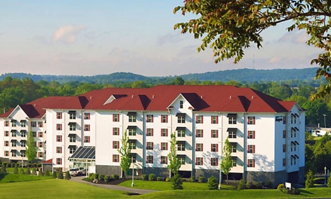 Hershey Villa | Suite 2BR / 2BA avec cheminée, cuisine complète, piscine intérieure / extérieure Condo A