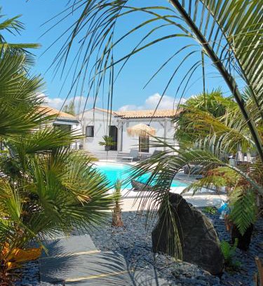Saint Laurent de la Pree Lit Et Petit-Déjeuner | Suites by Aix Keys avec jacuzzi privatif 5 min des plages Fouras