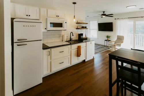Dalton Appartement | Suites on Main - Unit 3
