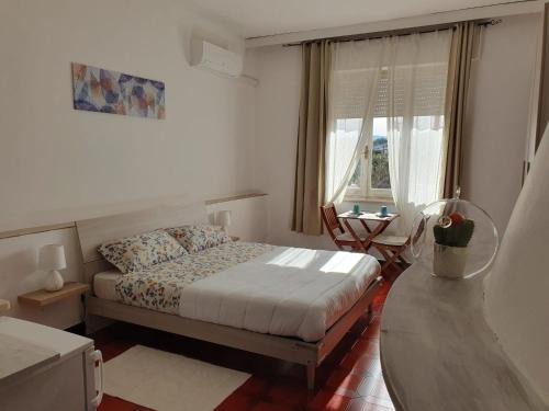 Terralba Appartement | Sulla via del Mare Room I.U.N R5045