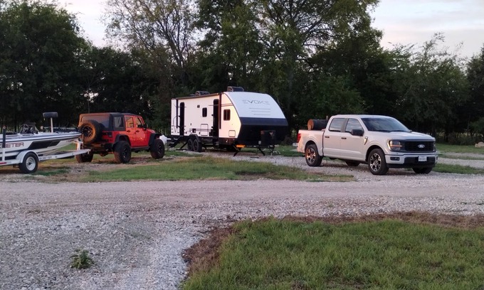 Wills Point Cabine | Summer Breeze RV Park