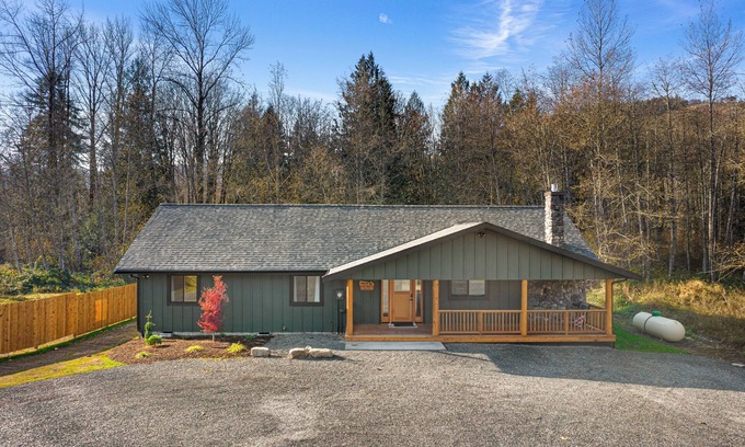 Deming Maison | Summer Fun On The Nooksack River