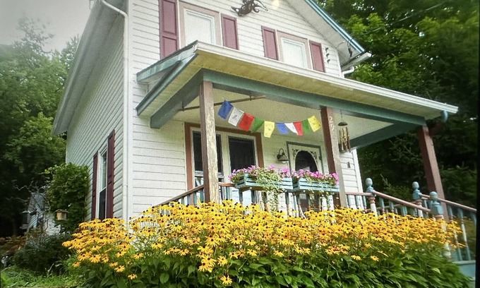 Warsaw Maison | Summer in Wyoming/Letchworth State Park/Silver Lake