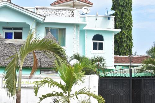 Mtwapa Hôtel | SUMMERDAY PALACE
