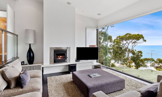 Lorne Maison | Summerhills House - Beach View Holiday