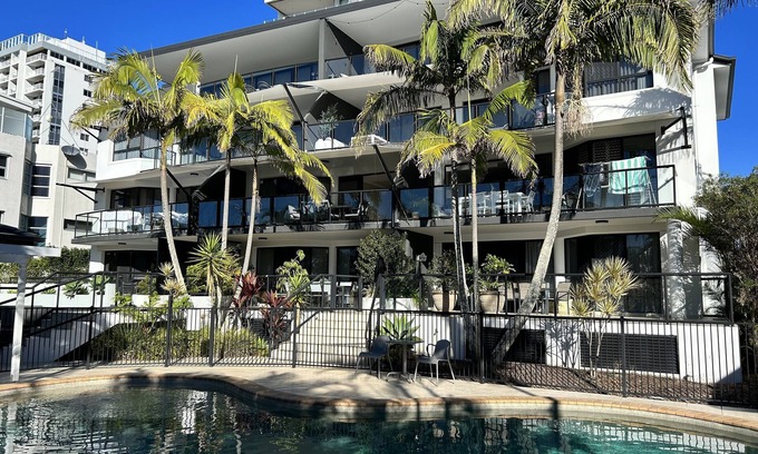 Maroochydore Appartement | Sun And Sandy ~ Gorgeous Beach Front Location 2 Bedrooms, 2 Bathrooms, Sleeps 6