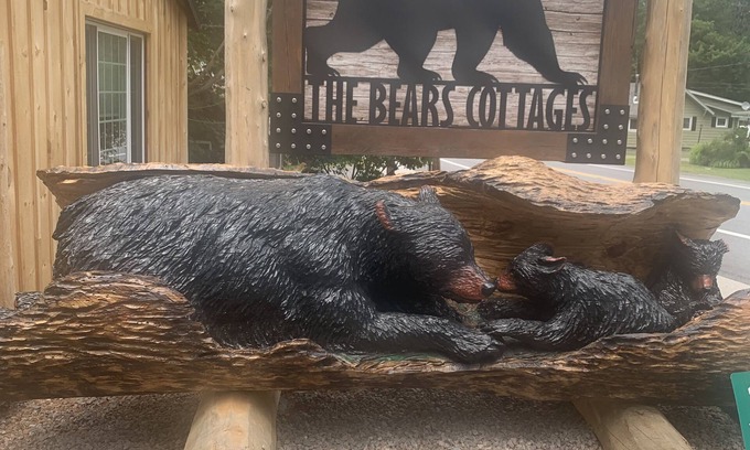 Inlet Cabine | Sun Bear Cabin at The Bears Cottages