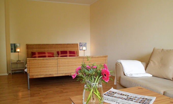 Schoeneberg Appartement | Ensoleillé et calme au coeur de Schöneberg / près de Kudamm avec un grand balcon