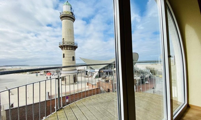 Warnemuende Appartement | Sun deck on the beach