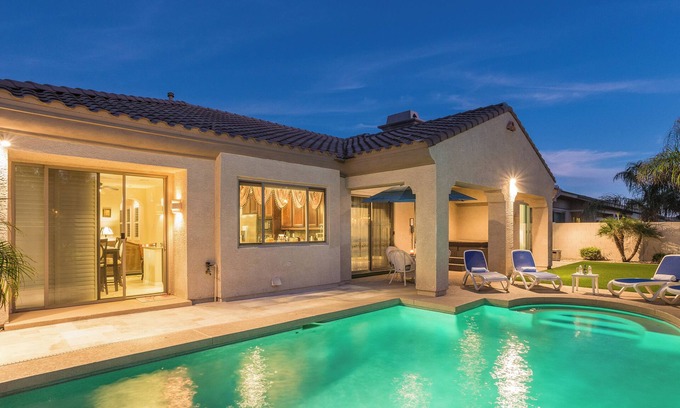 Litchfield Park Villa | SUNDANCE VILLA - Piscine chauffée, jacuzzi, billard - à 1,6 km de Wigwam