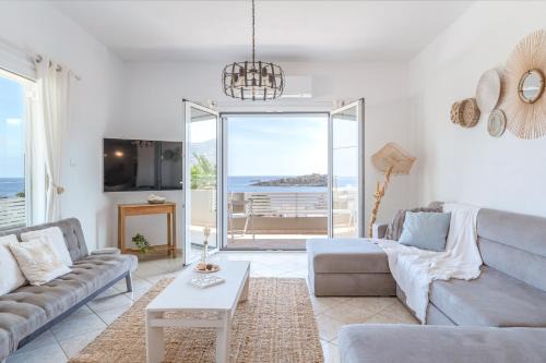 Fofola Maison | Sunday's Seascape By KB Hospitality