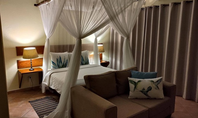 Sommerschield Maison | Sundown Guest House Maputo