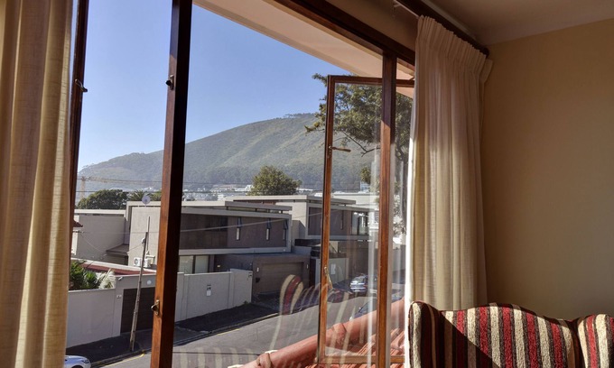 Fresnaye Maison | Sundown Manor Guest House