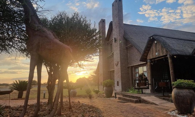 Marble Hall Cabine | Sundowners Game Lodge