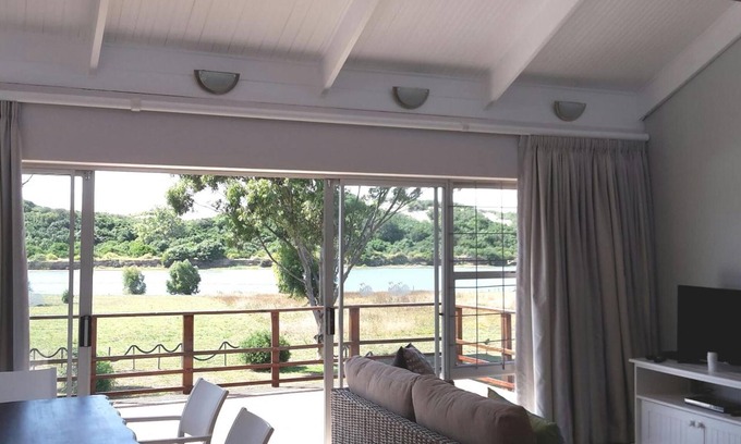 Colchester Maison | Sundune Guest House & Self Catering